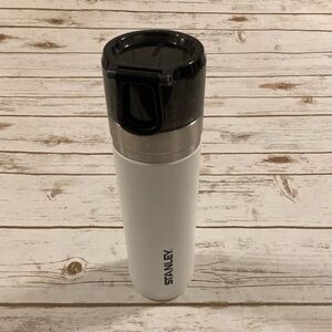 Stanley Quick Flip Go Water Bottle 24oz White